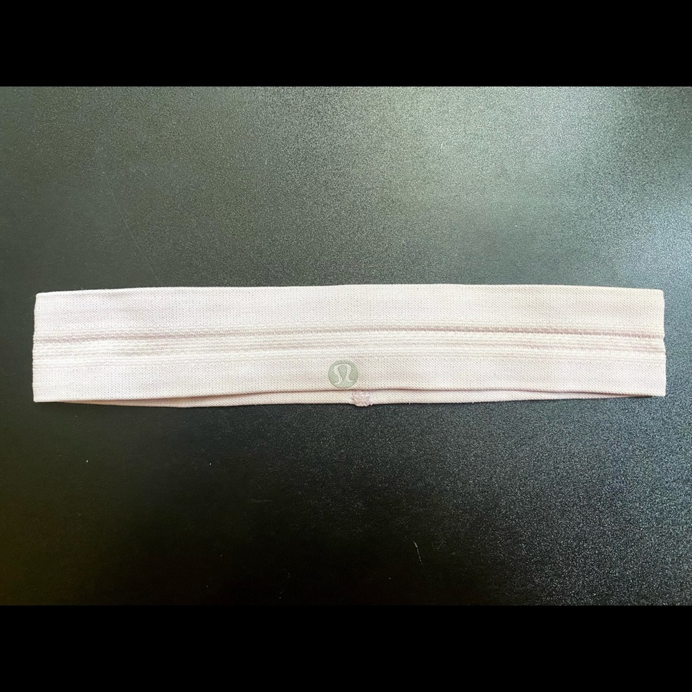 light purple lululemon headband